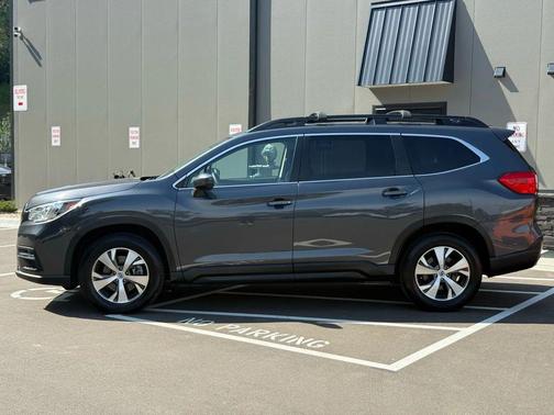 2022 Subaru Ascent Premium 8-Passenger