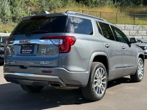 2020 GMC Acadia Denali
