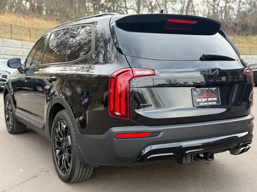 2022 Kia Telluride SX Sport Utility 4D