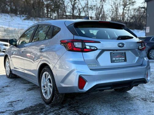 2024 Subaru Impreza Base