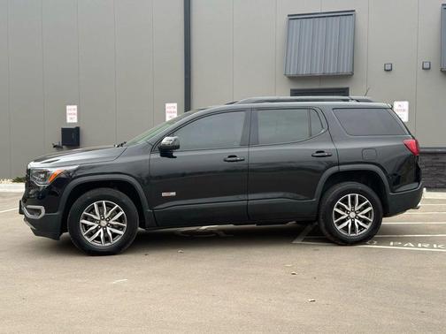 2019 GMC Acadia SLE-2