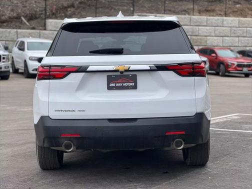 2022 Chevrolet Traverse LS