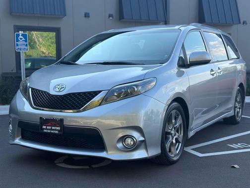 2017 Toyota Sienna SE