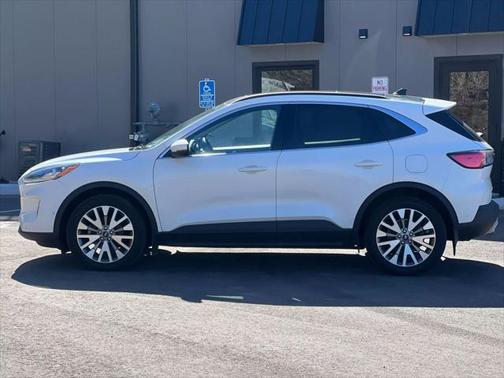 2020 Ford Escape Titanium