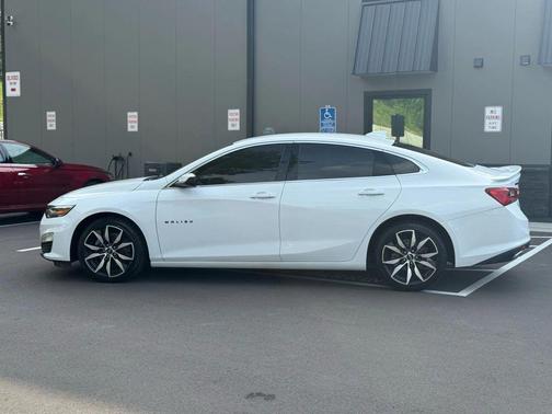 2021 Chevrolet Malibu FWD RS