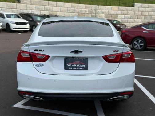 2021 Chevrolet Malibu FWD RS