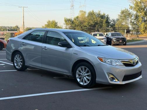 2012 Toyota Camry Hybrid XLE