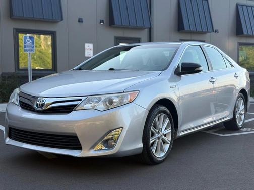 2012 Toyota Camry Hybrid XLE