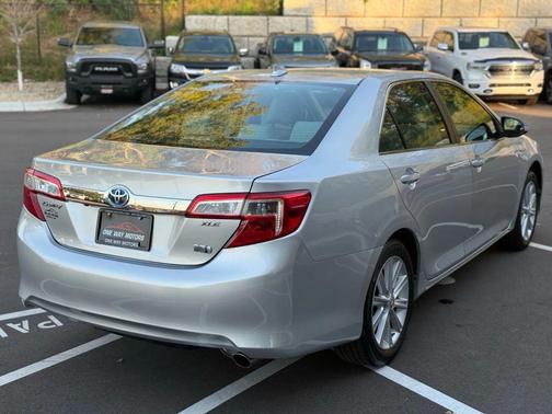 2012 Toyota Camry Hybrid XLE