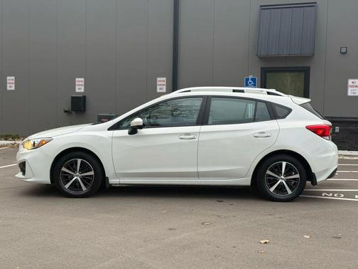 2019 Subaru Impreza 2.0i Premium