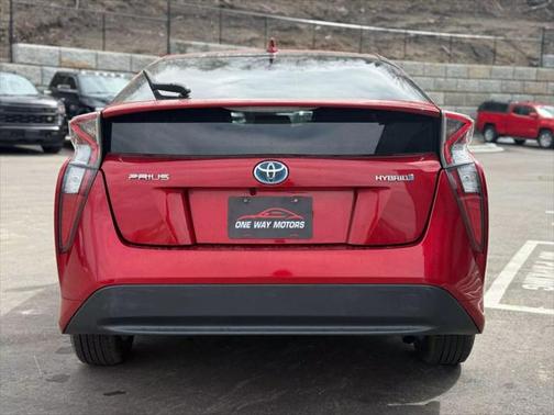 2016 Toyota Prius Two