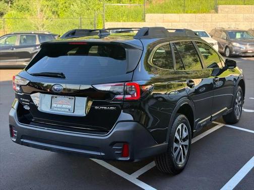 2021 Subaru Outback Base