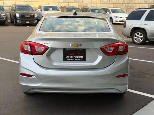 2018 Chevrolet Cruze LS