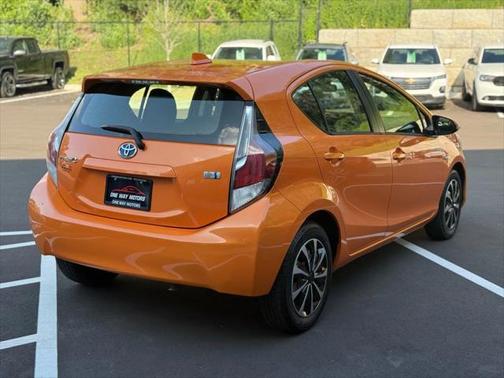 2015 Toyota Prius c One