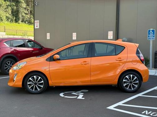2015 Toyota Prius c One