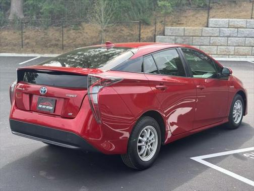 2016 Toyota Prius Four