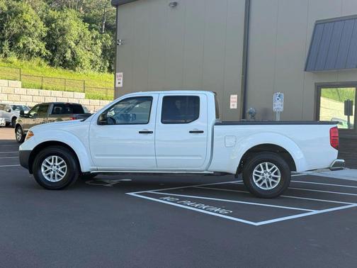 2017 Nissan Frontier SL