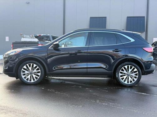 2021 Ford Escape Titanium