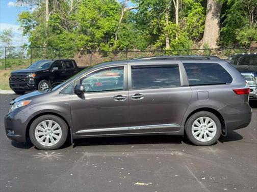 2016 Toyota Sienna Limited