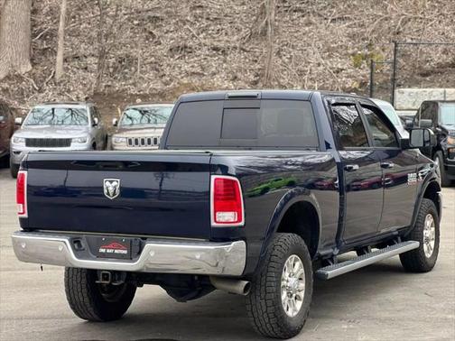 2018 RAM 2500 Laramie Crew Cab 4x4 6'4' Box