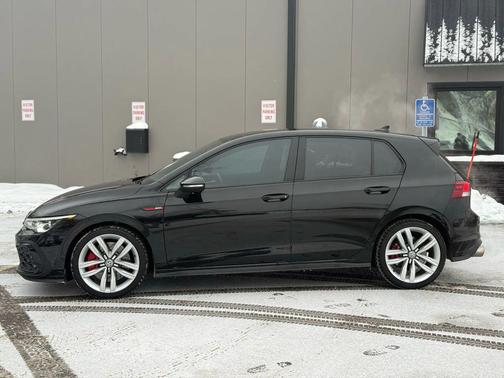 2024 Volkswagen Golf GTI 2.0T SE DSG