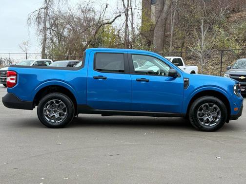 2025 Ford Maverick XLT Pickup 4D 4 1/2 ft