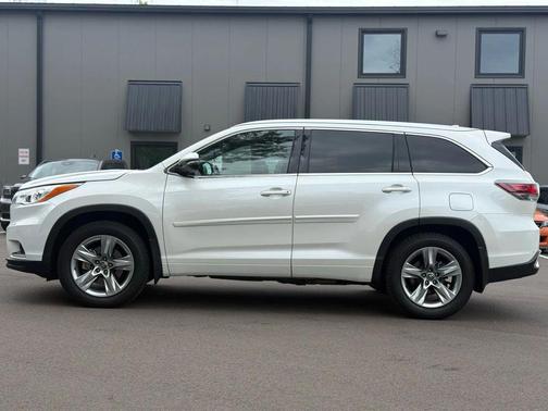 2016 Toyota Highlander Limited