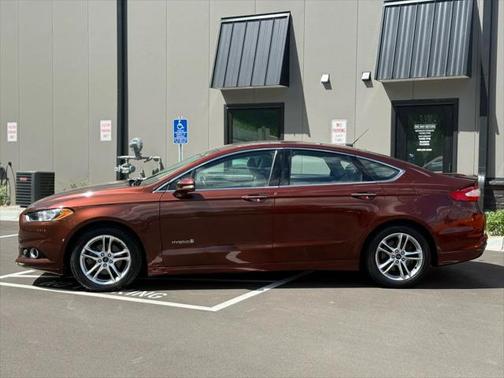 2016 Ford Fusion Hybrid Titanium