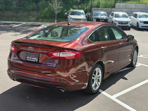 2016 Ford Fusion Hybrid Titanium