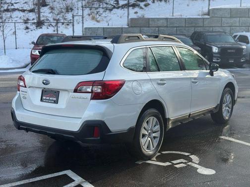 2019 Subaru Outback 2.5i
