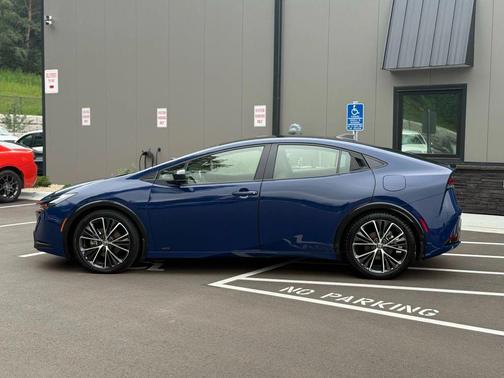 2024 Toyota Prius Limited