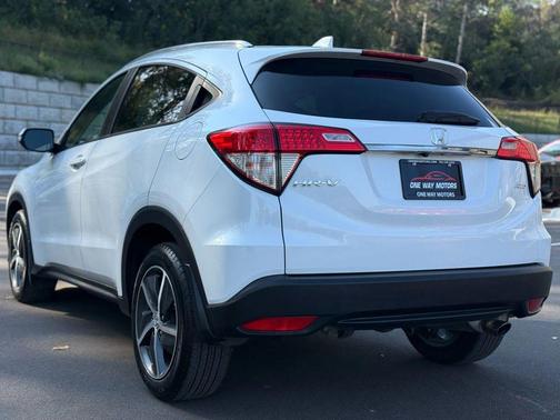 2022 Honda HR-V EX