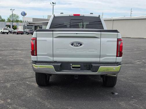 White Metallic 2025 Ford F-150 Lariat