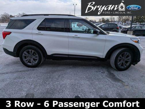 White Metallic 2023 Ford Explorer XLT