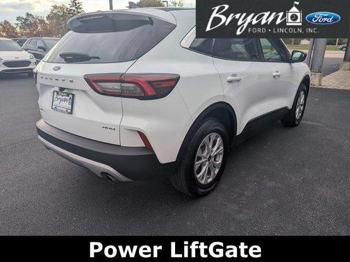 Oxford White 2023 Ford Escape Active