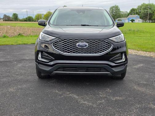 Agate Black Metallic 2023 Ford Edge SEL
