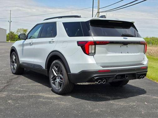 Space White Metallic 2026 Ford Explorer ST