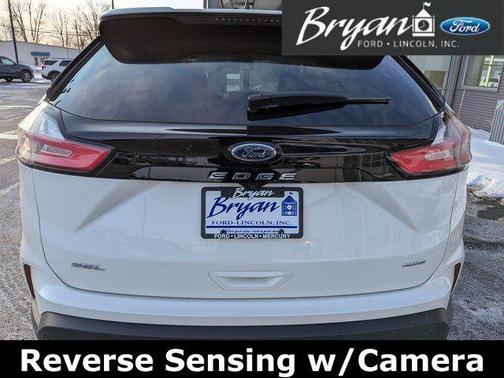 Star White Metallic Tri-Coat 2024 Ford Edge SEL