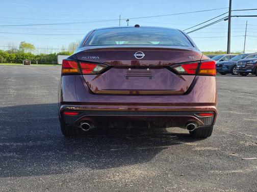 Garnet Pearl Metallic 2024 Nissan Altima 2.5 SL