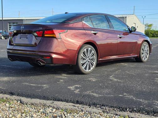 Garnet Pearl Metallic 2024 Nissan Altima 2.5 SL