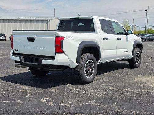 Ice 2025 Toyota Tacoma TRD Off-Road