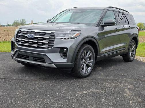 Carbonized Gray Metallic 2026 Ford Explorer Active