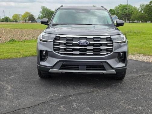 Carbonized Gray Metallic 2026 Ford Explorer Active