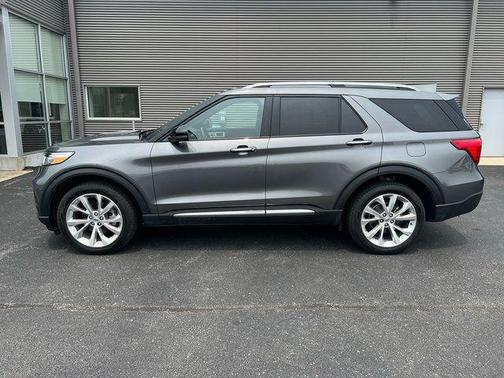 Carbonized Gray Metallic 2023 Ford Explorer Platinum
