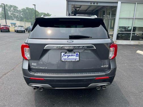 Carbonized Gray Metallic 2023 Ford Explorer Platinum