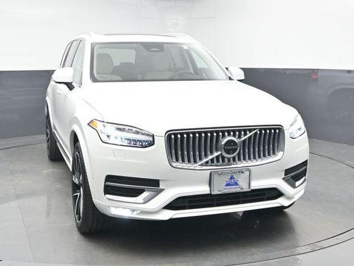 2024 Volvo XC90 B6 Plus Bright Theme 6-Seater