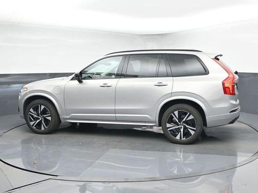 2023 Volvo XC90 Recharge Plug-In Hybrid T8 Plus Dark Theme 7 Passenger