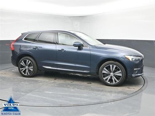 2023 Volvo XC60 B5 Plus Bright Theme