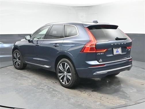 2023 Volvo XC60 B5 Plus Bright Theme