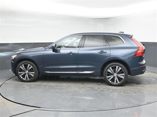2023 Volvo XC60 B5 Plus Bright Theme